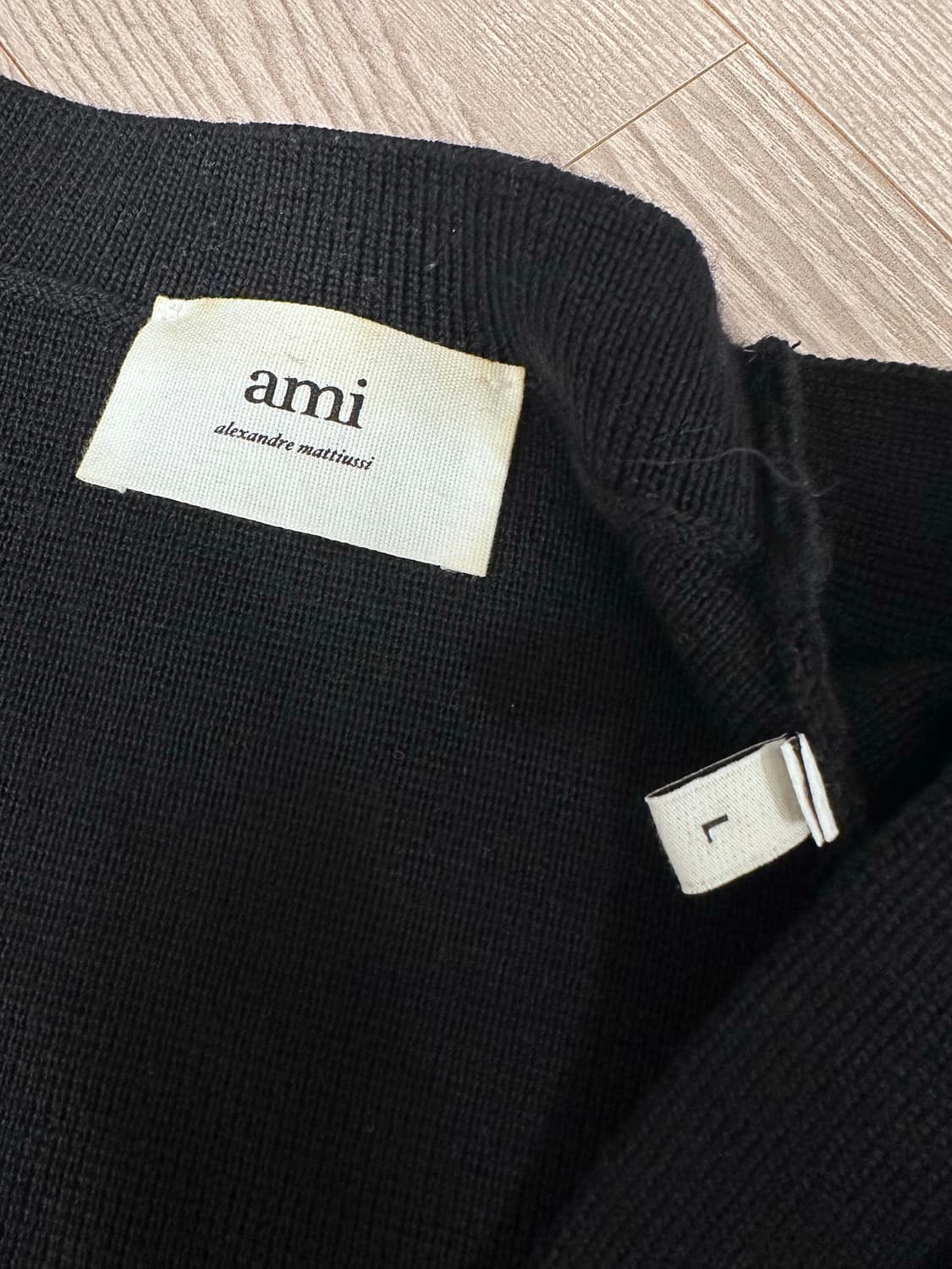 ami 아미 스몰 하트 로고 울 가디건 블랙 L 사이즈 상품이미지3