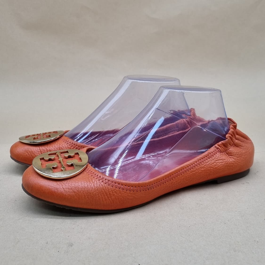 토리버치 오렌지 여성 플랫슈즈 250 상품이미지1