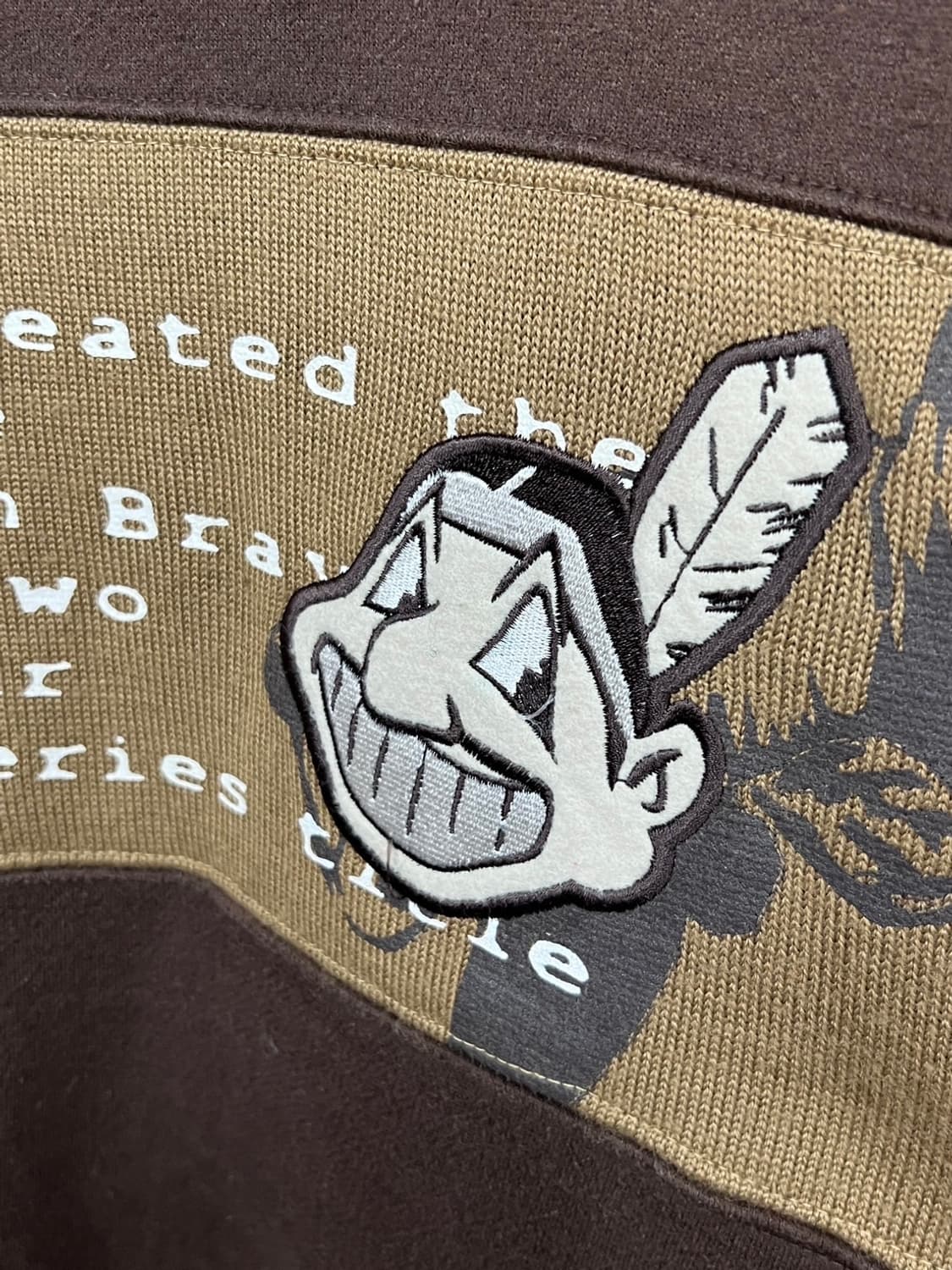 MLB 클리블랜드 인디언스 브라운 기모 맨투맨 상품이미지4