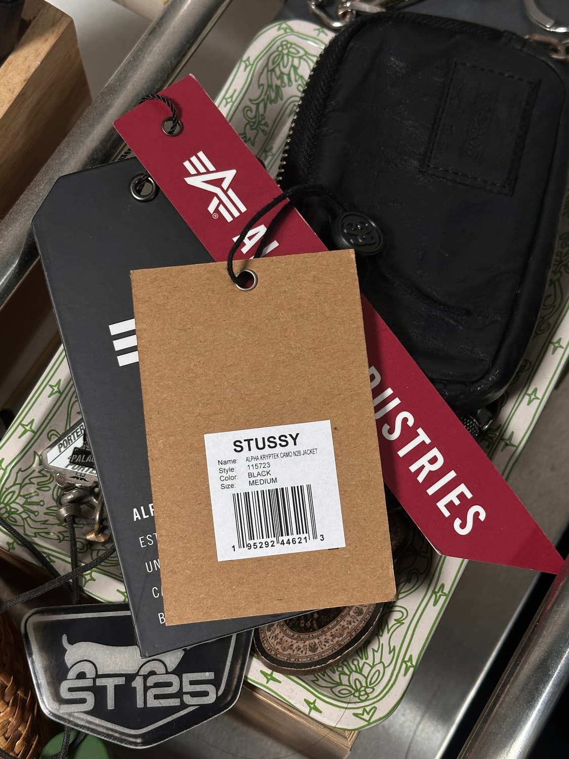 스투시 x 알파 인더스트리 N-2B 숏 웨이스트 파카 블랙 (m) 상품이미지6