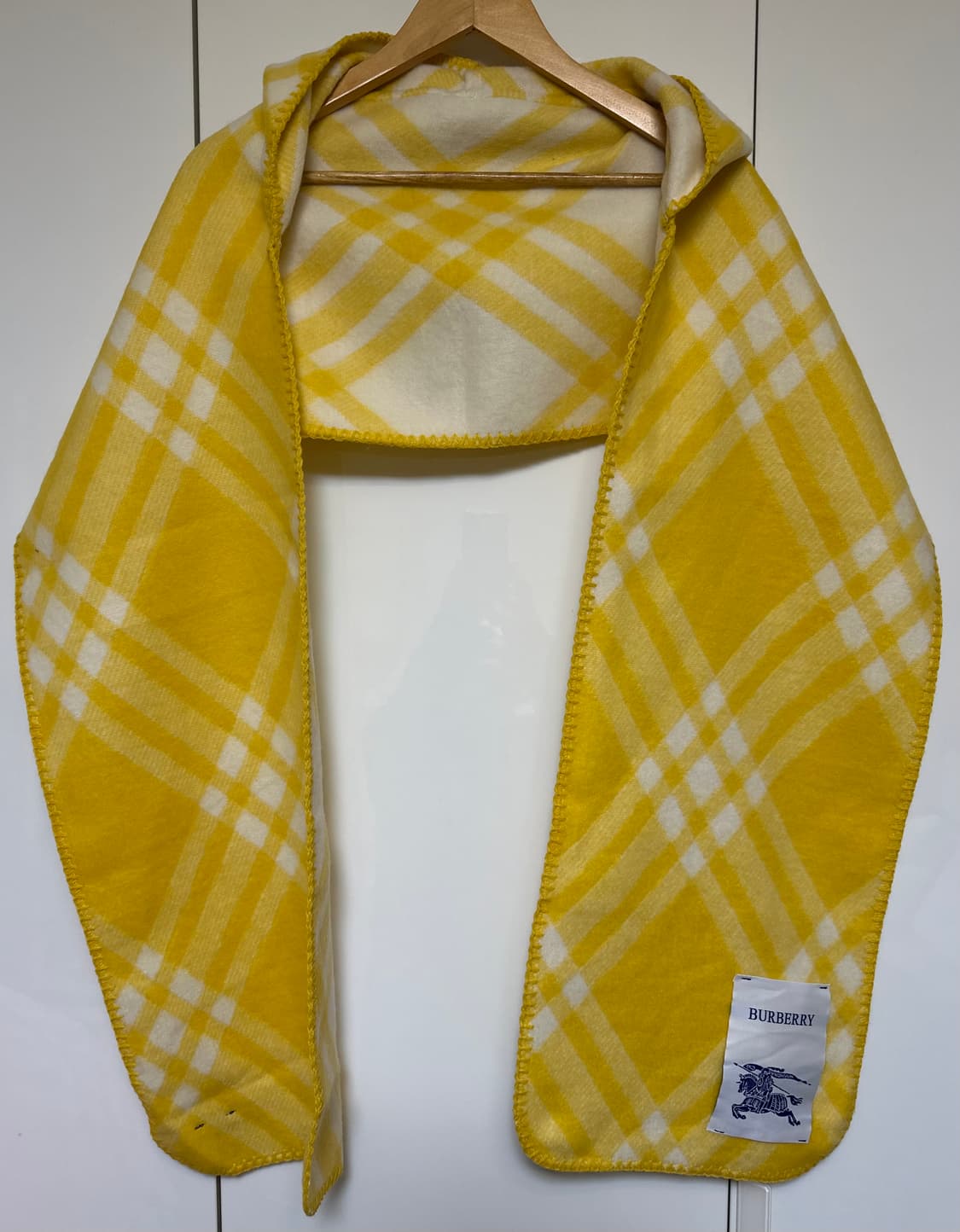 버버리 옐로우 체크 울후드 머플러 남여공용 상품이미지1