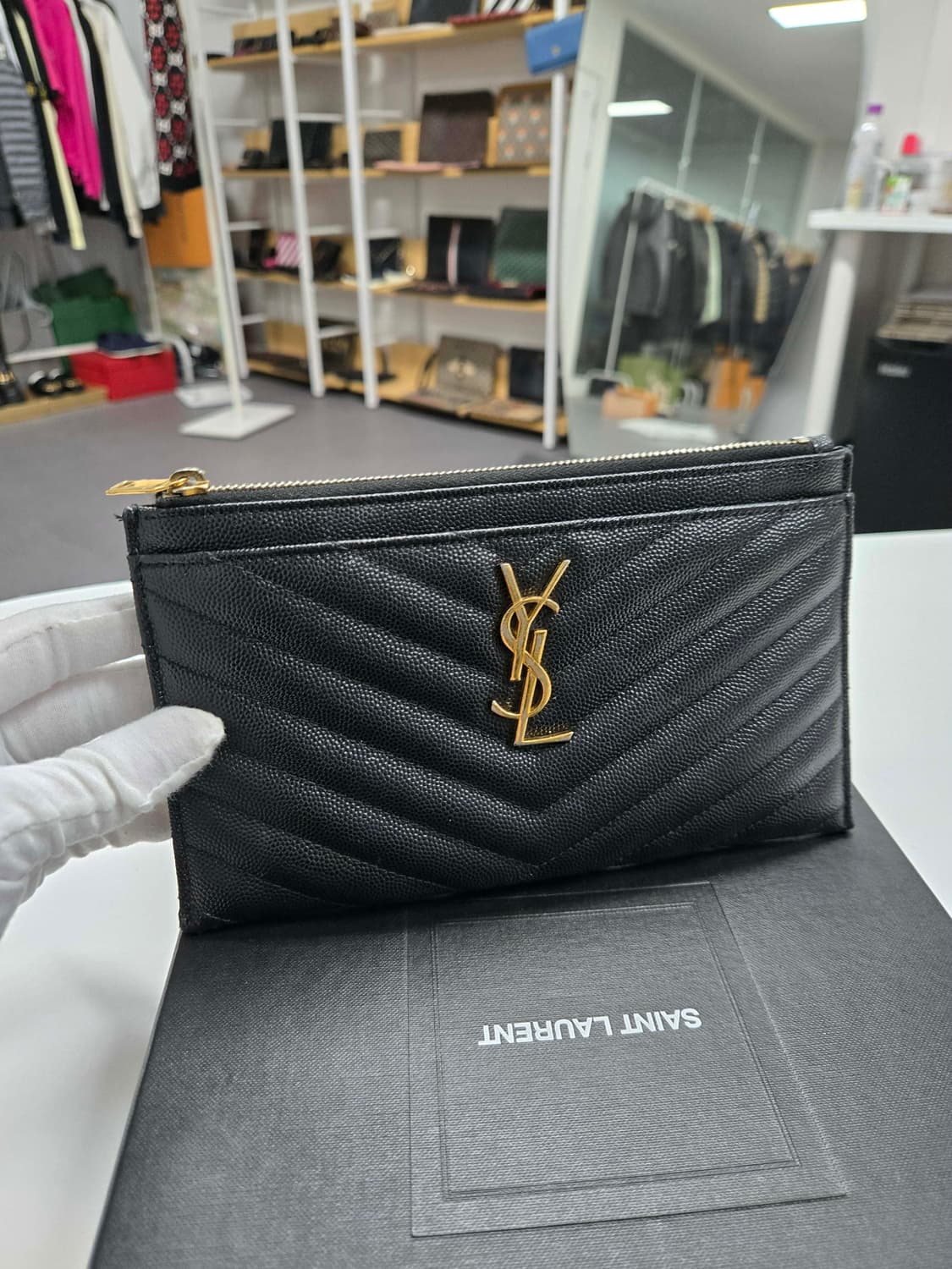 [A급컨디션]입생로랑 빌 파우치 상품이미지1