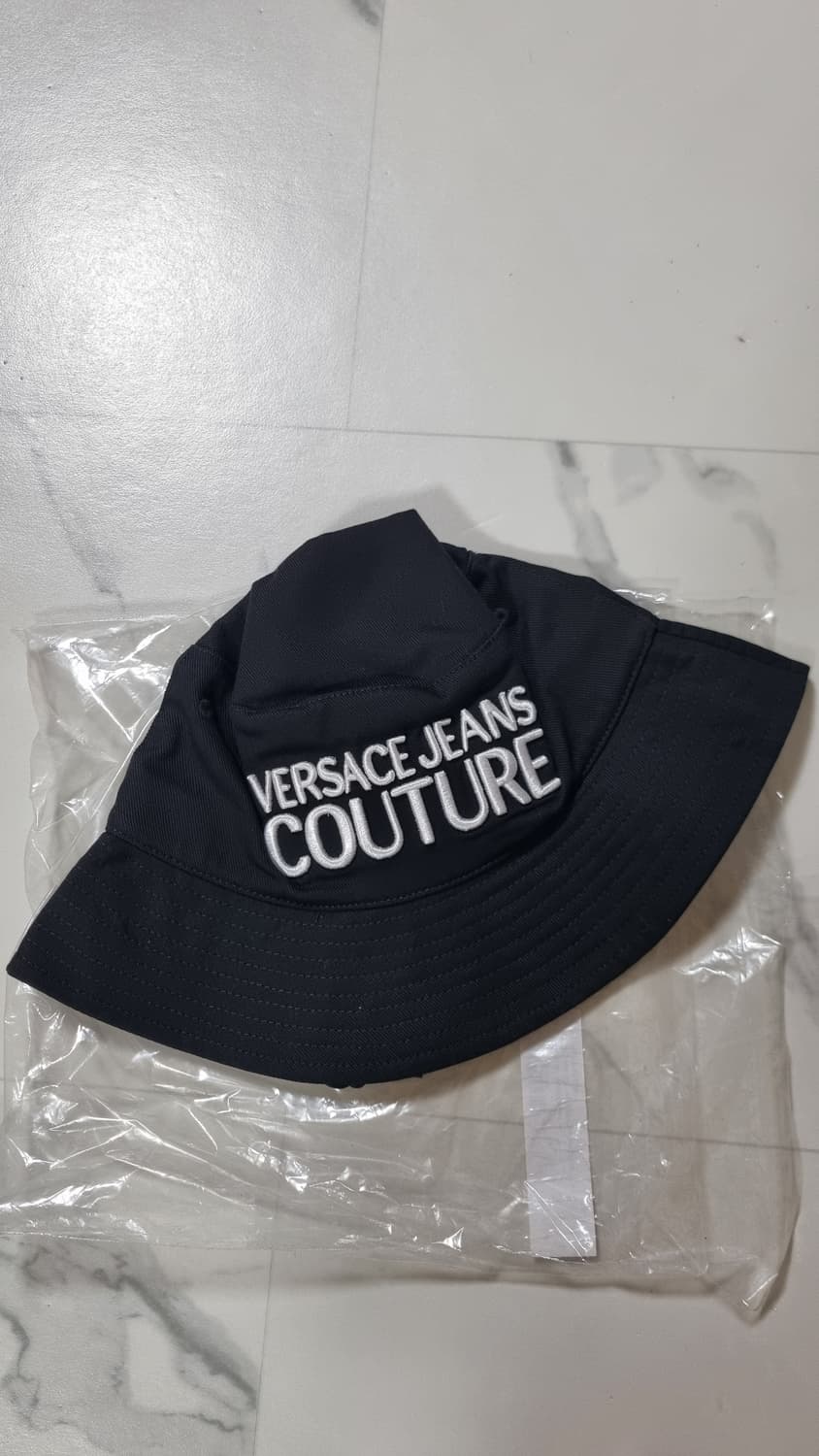 베르사체 자수로고 버킨 햇 상품이미지4