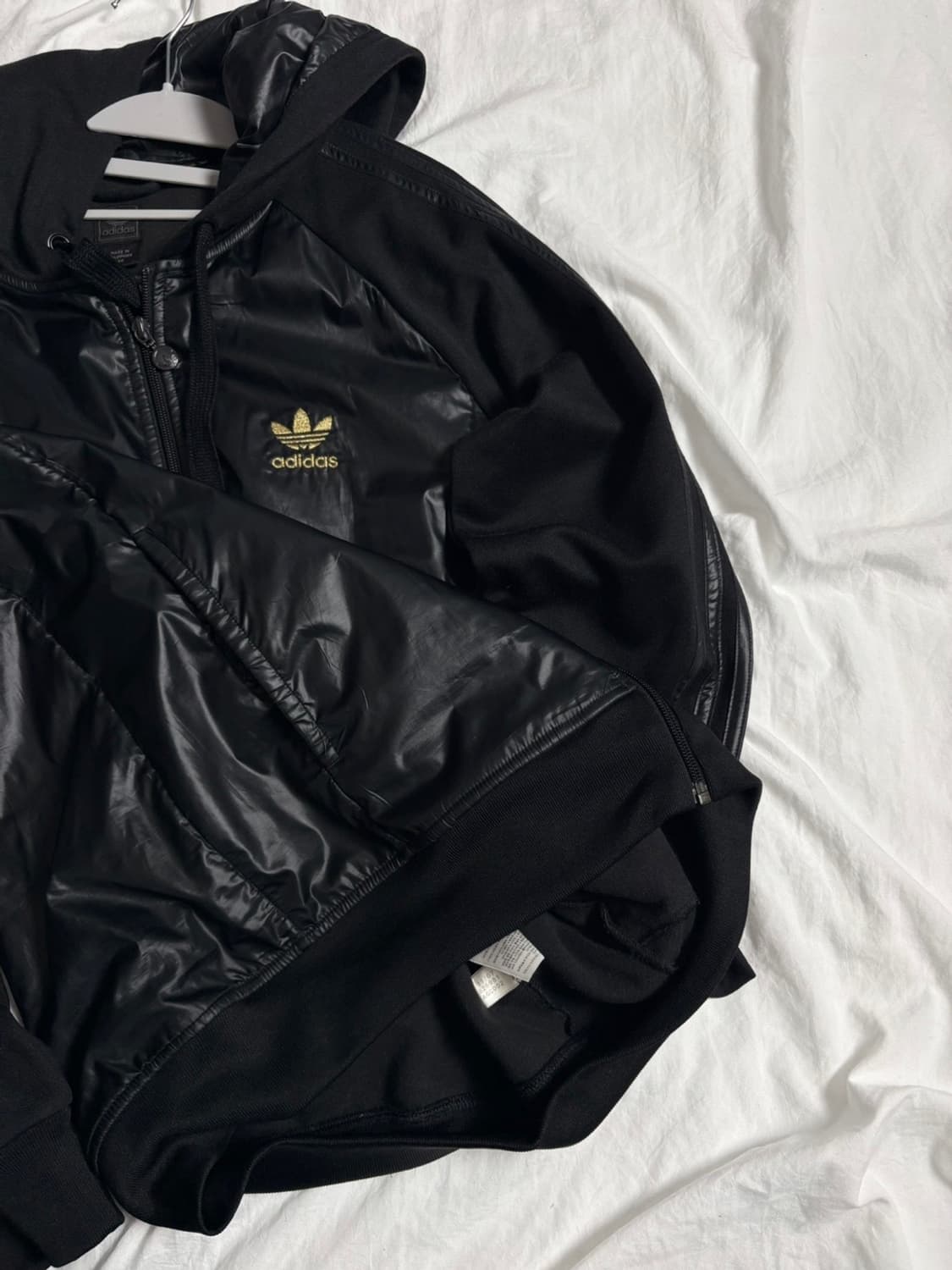 아디다스 블랙 유광 져지 상품이미지2