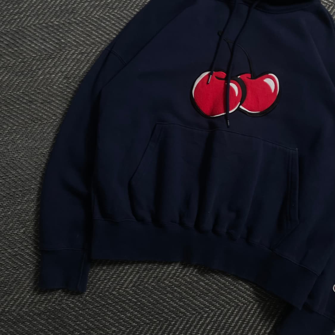 키르시 빅 체리 로고 후드 티셔츠 네이비y 4648 상품이미지4
