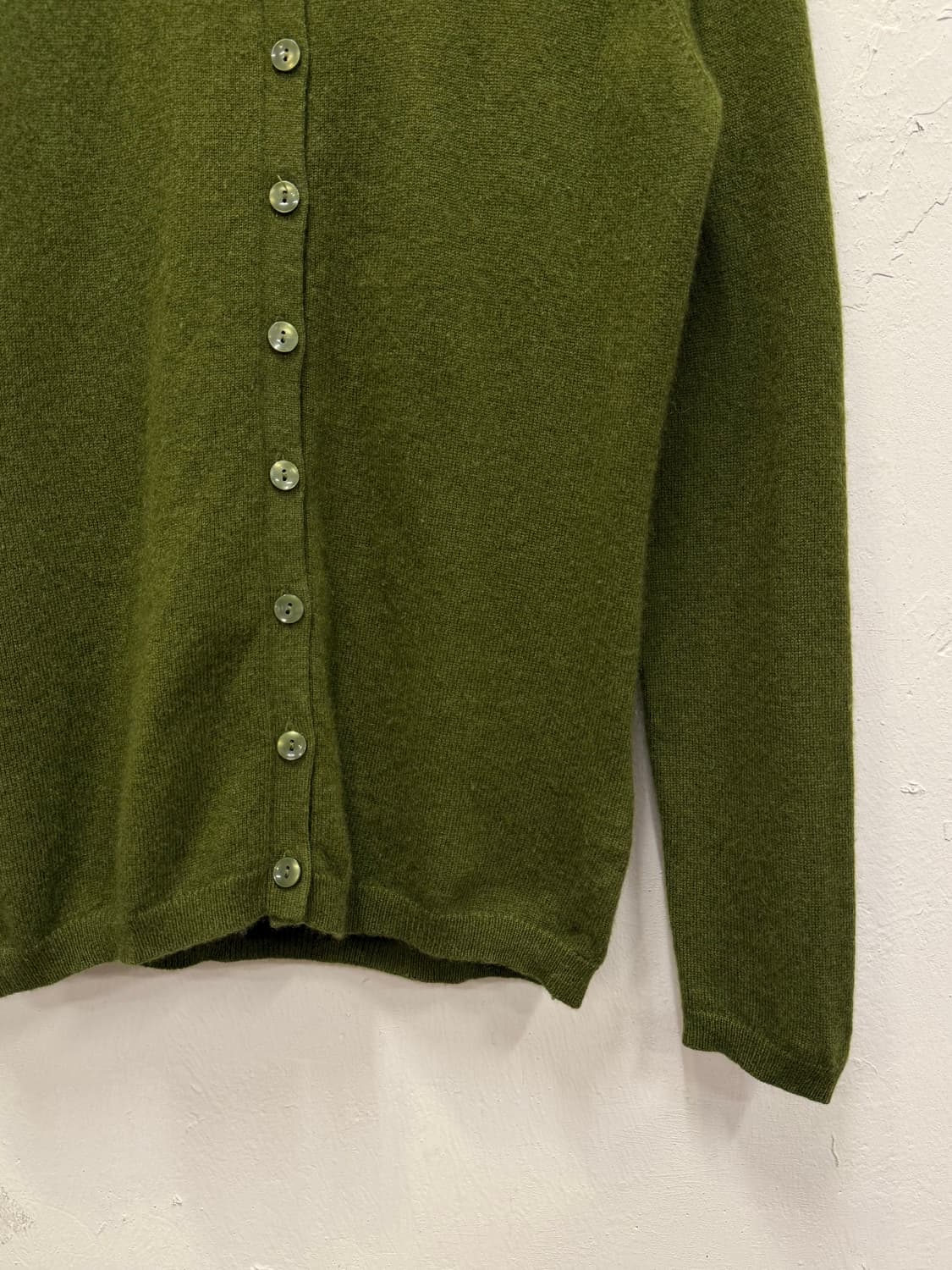 55) Cashmere Matcha Latte Green Cardigan 상품이미지4