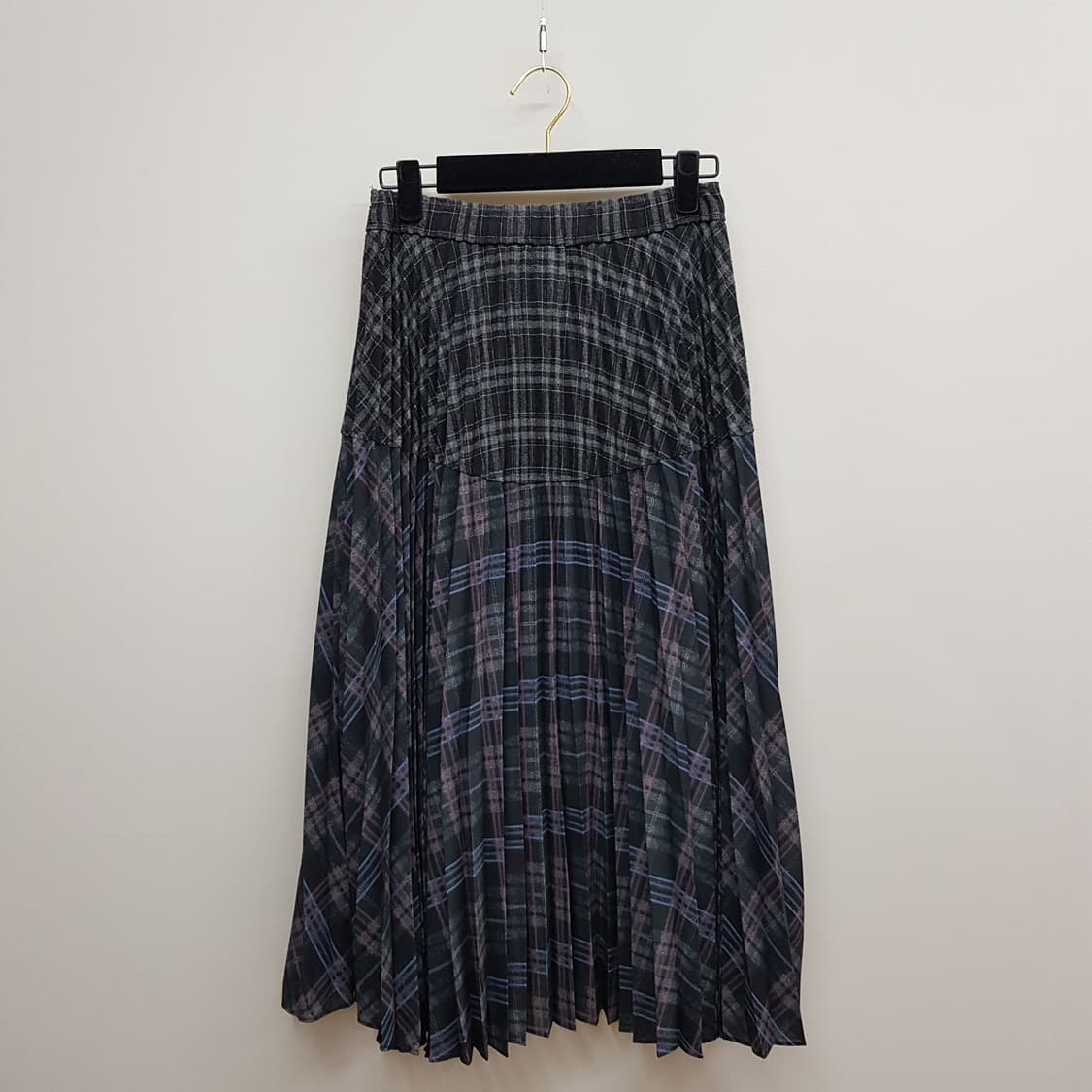 한섬 SJSJ 2021 체크 플리츠 롱스커트 64-94사이즈 상품이미지4