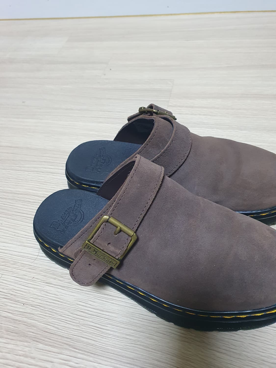 닥터마틴 브루클라인 뮬 슬리퍼 250 상품이미지8