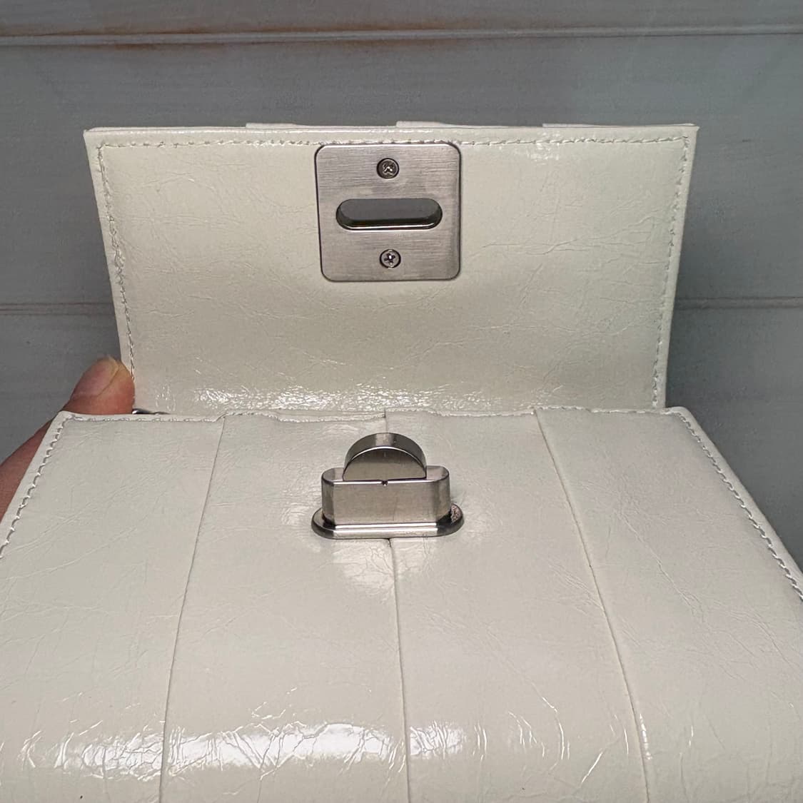 셀레디프 WAVY MICRO BAG / IVORY 상품이미지4