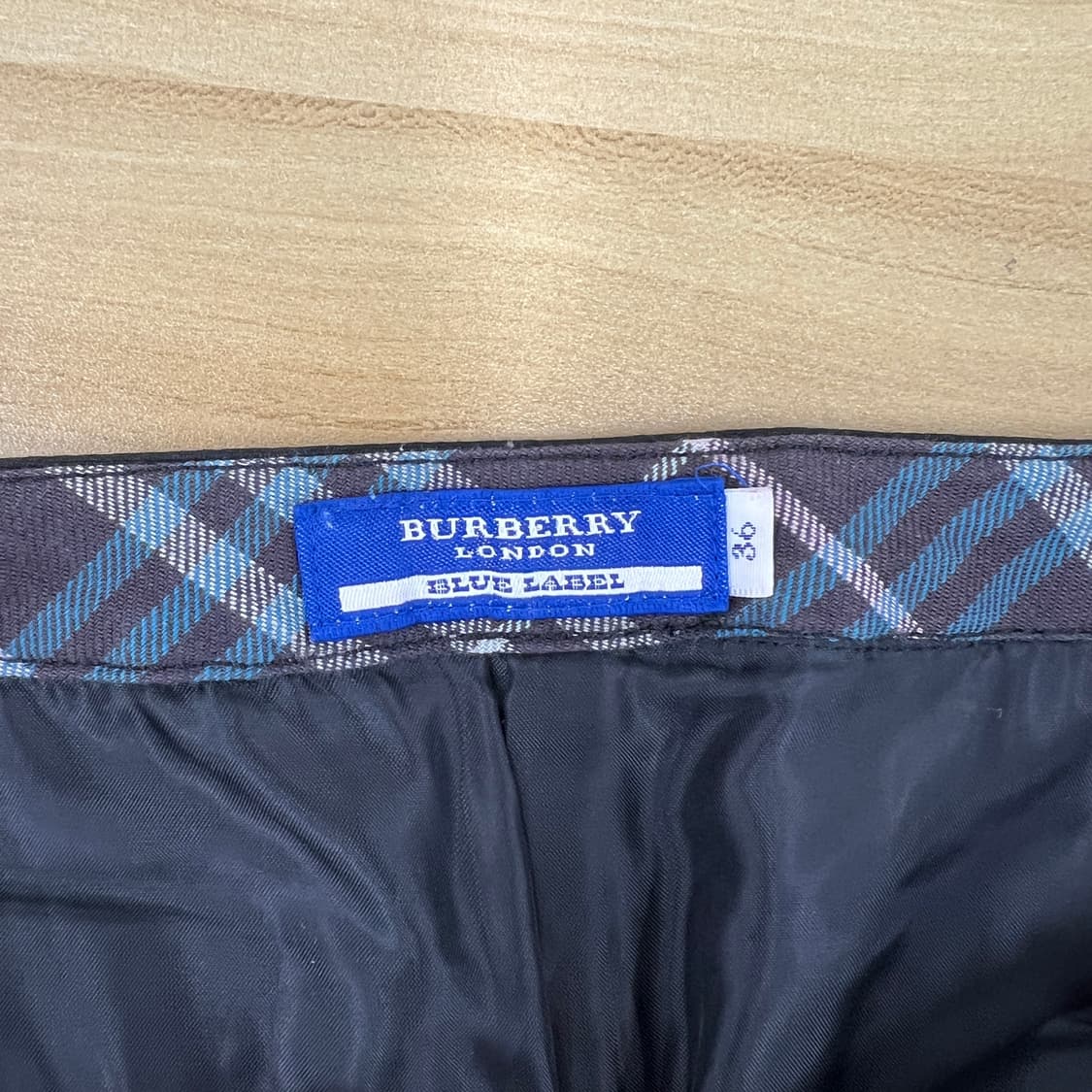 버버리 블루 라벨 블랙 미니스커트 36 상품이미지3