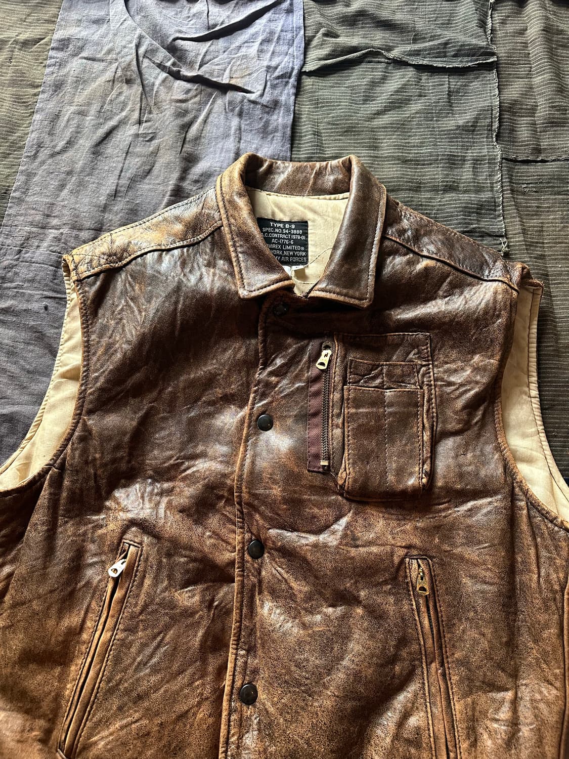 Vintage Avirex B-9 Leather Vest 상품이미지5