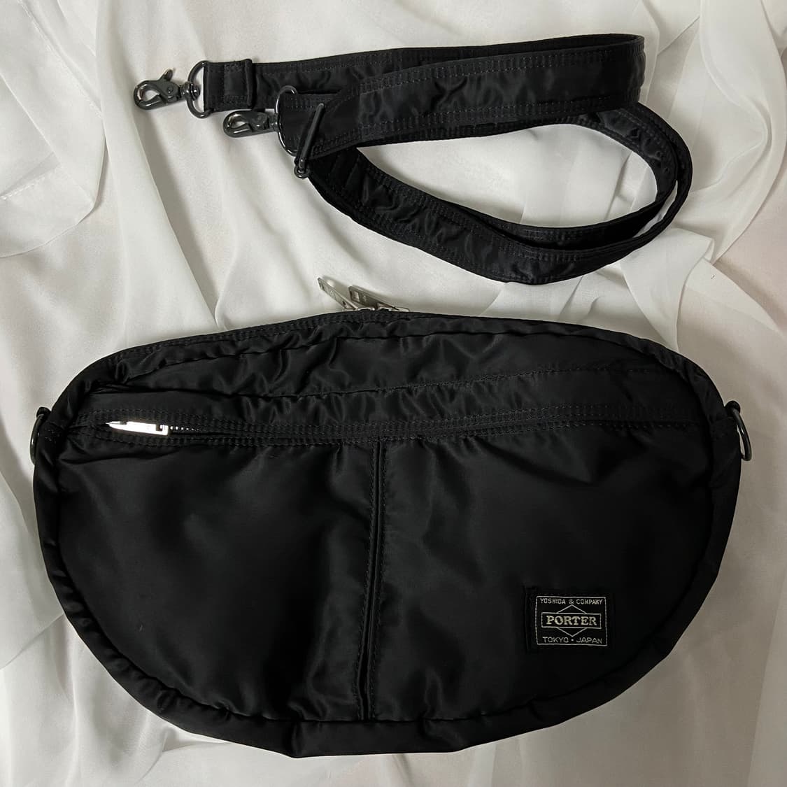 신형)PORTER 포터 탱커 하프문 반달 숄더백 상품이미지1
