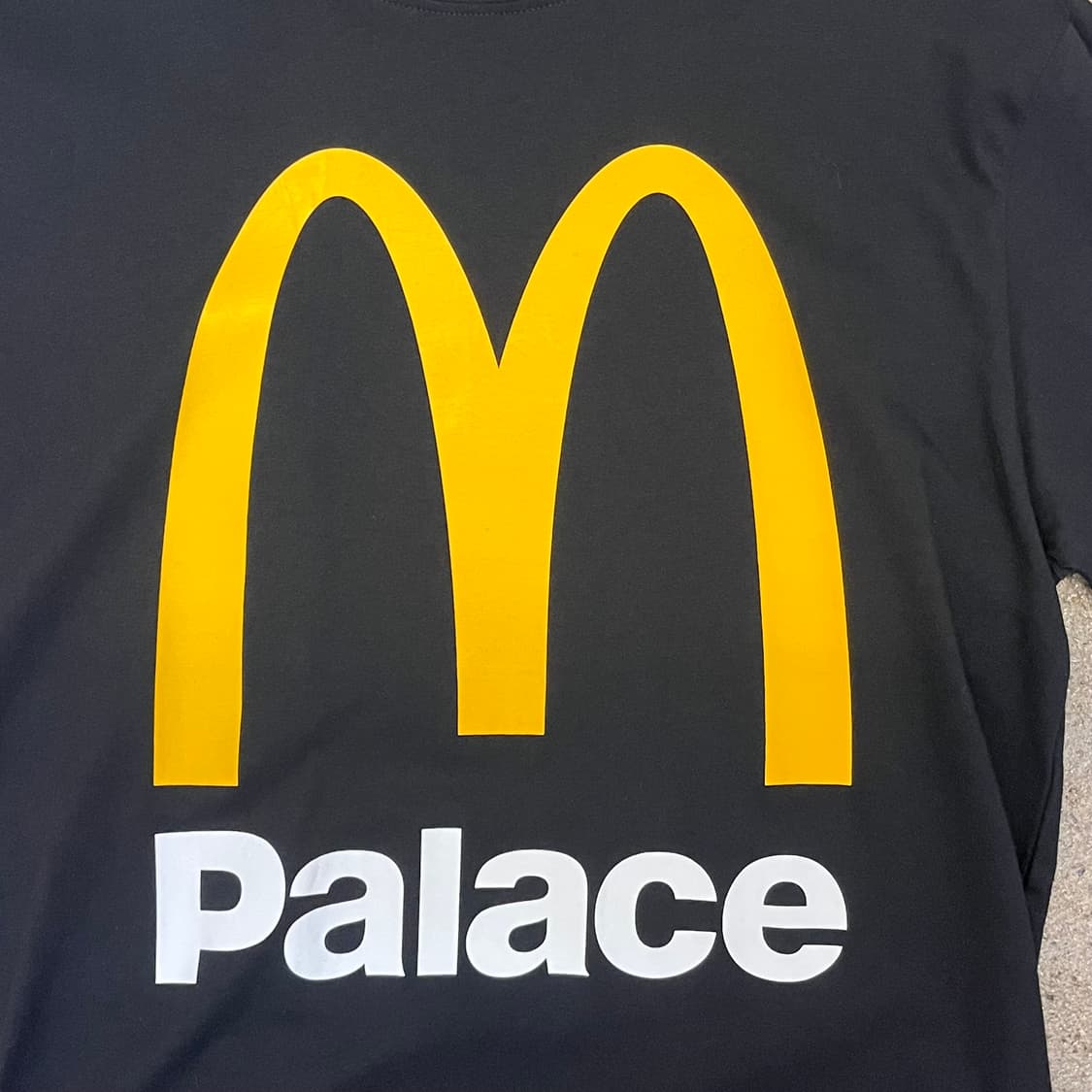 새상품 팔라스 맥도날드 콜라보 반팔 티셔츠 블랙 상품이미지3