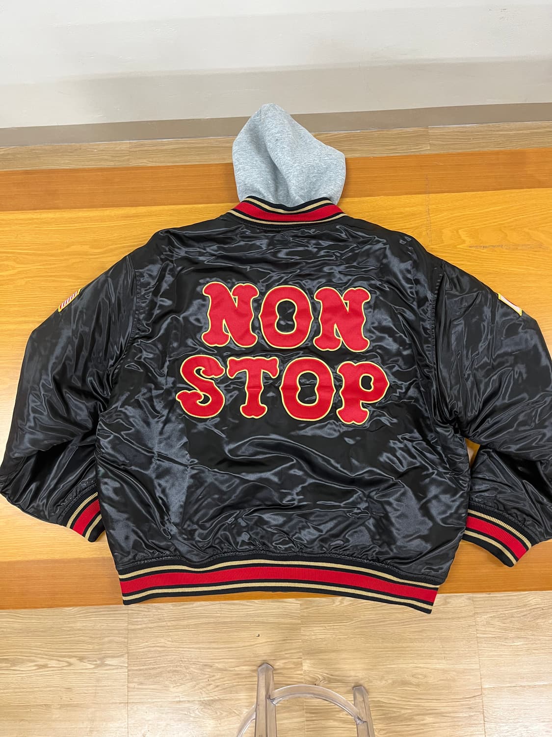 슈프림 25ss 홈런 자켓 새상품 상품이미지2