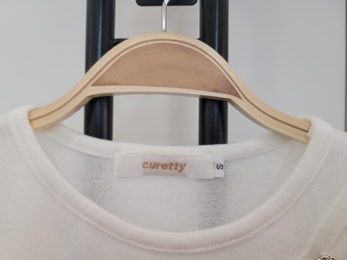 큐리티 curetty 화이트 컷아웃 니트 탑 S사이즈 상품이미지3