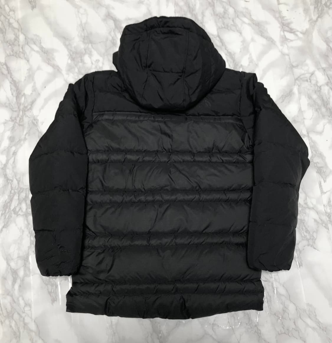 노스페이스 경량 패딩 상태굿 여성용 자켓 550 상품이미지3