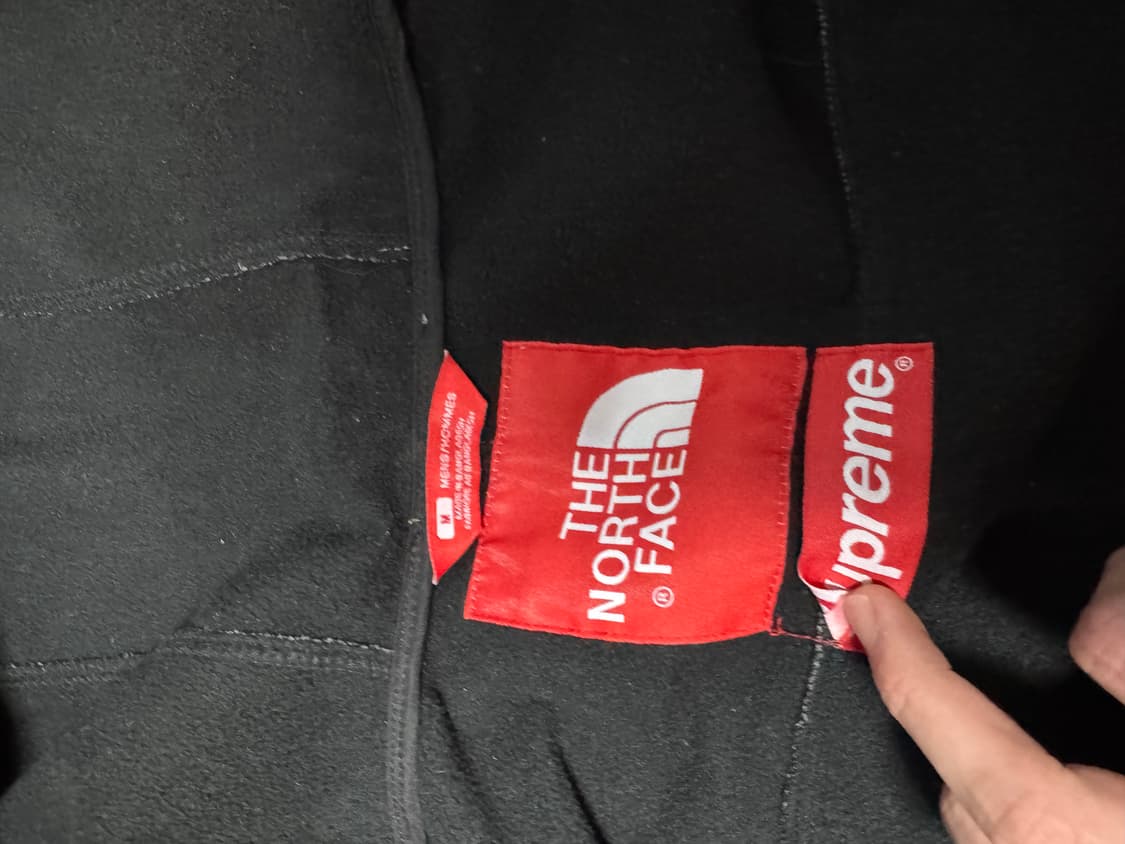 슈프림 노스페이스 바람막이 자켓 m사이즈 상품이미지3