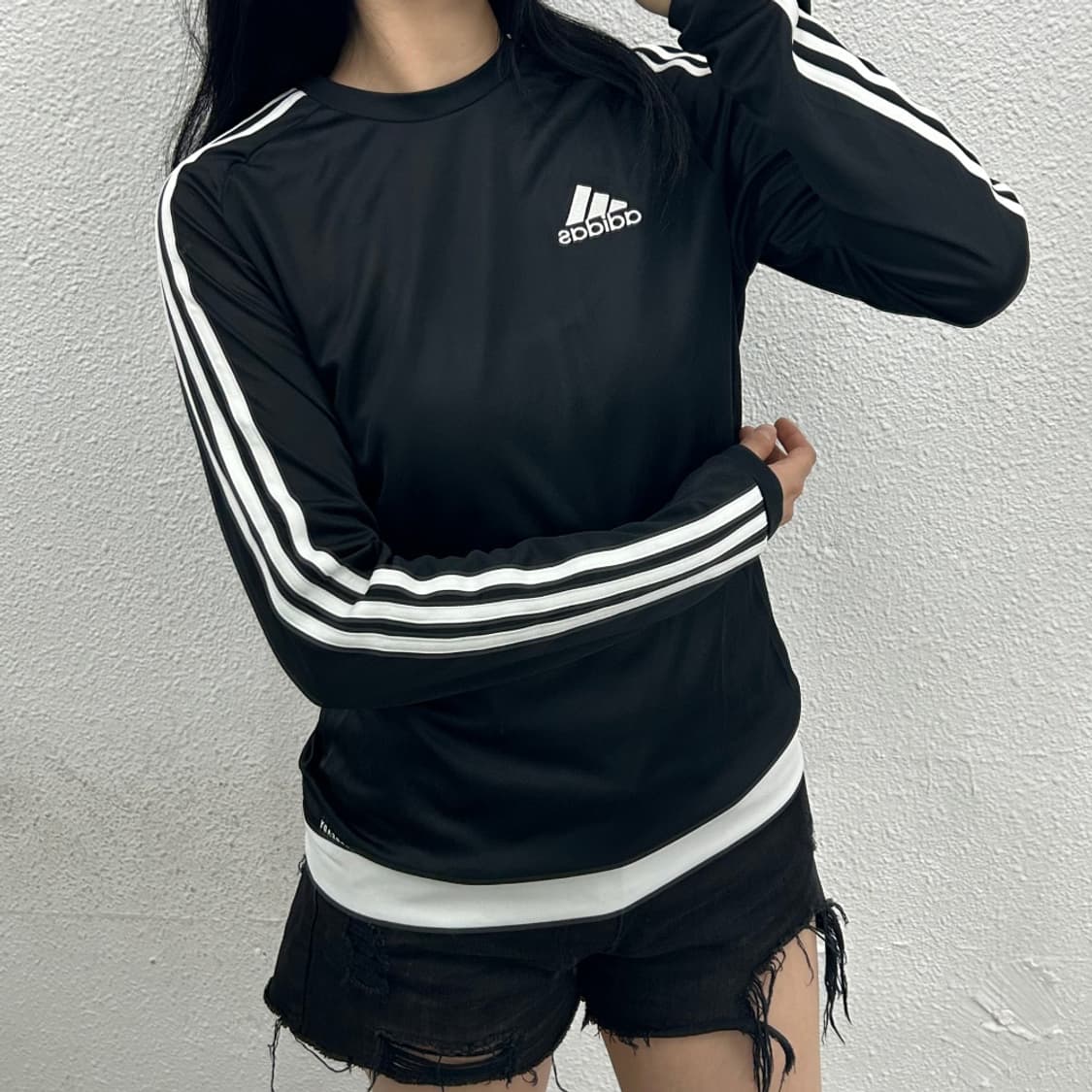 아디다스 화이트라인 블랙 싸커티 M (새상품) 상품이미지1