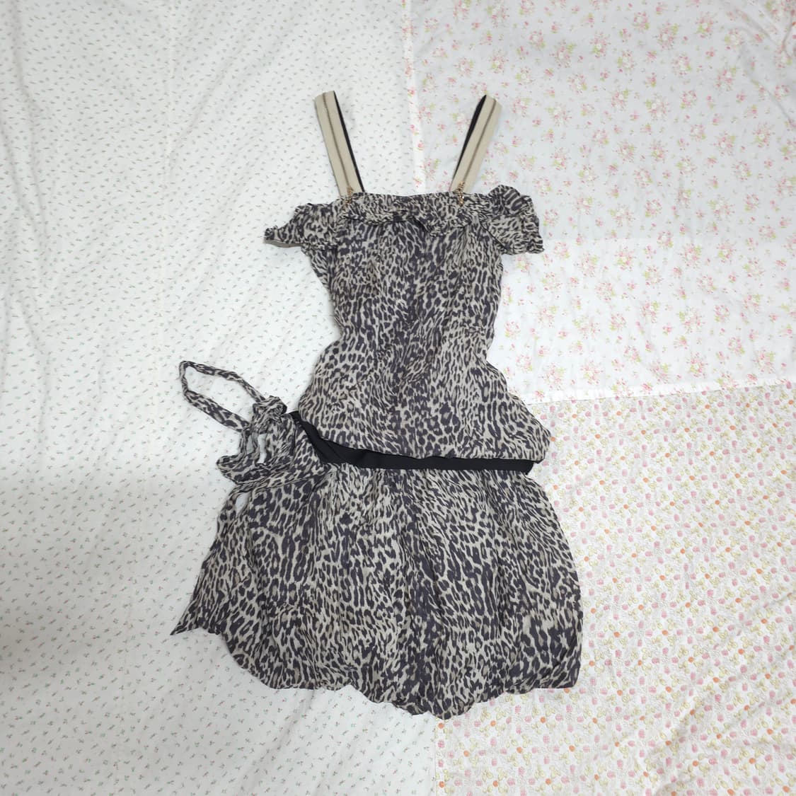 오네갸루 호피 레오파드 골드 슬리브리스 원피스 상품이미지1