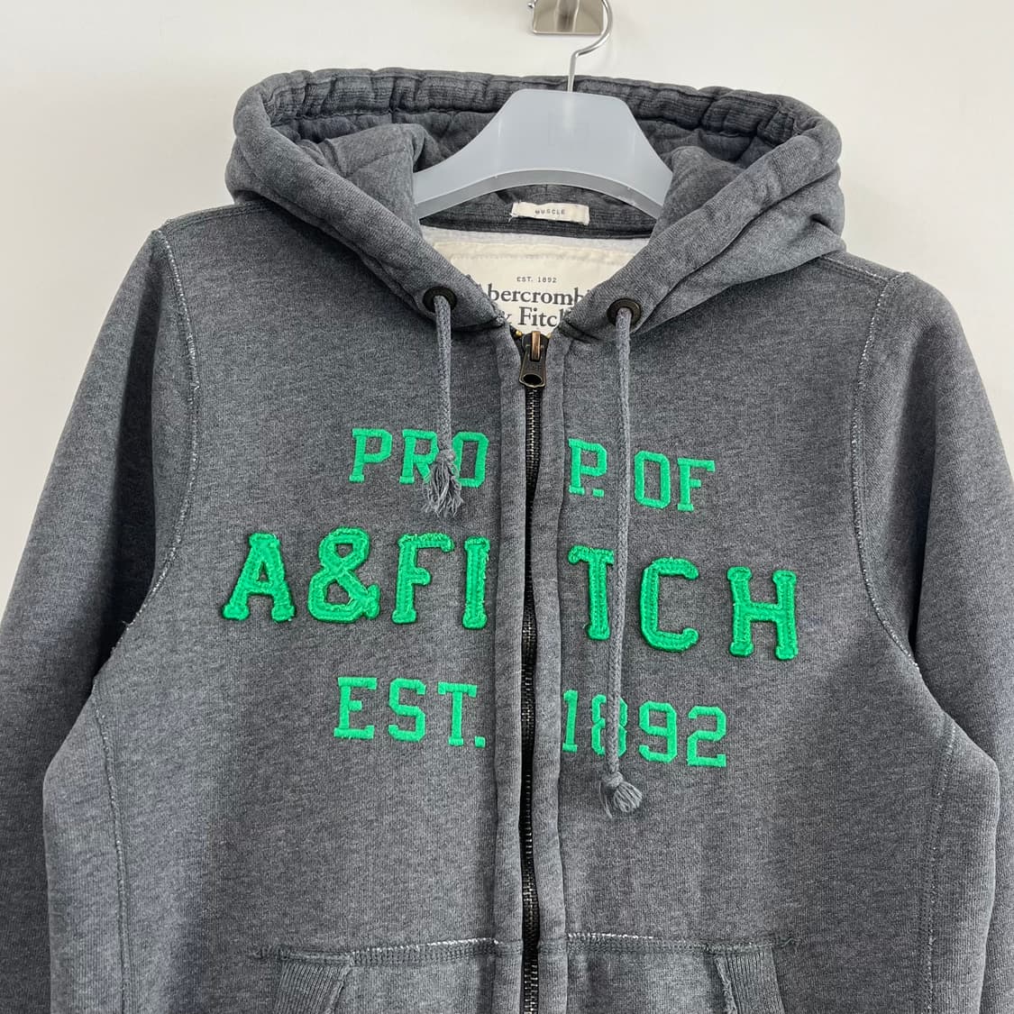 아베크롬비 자수로고 차콜 후드집업 상품이미지4