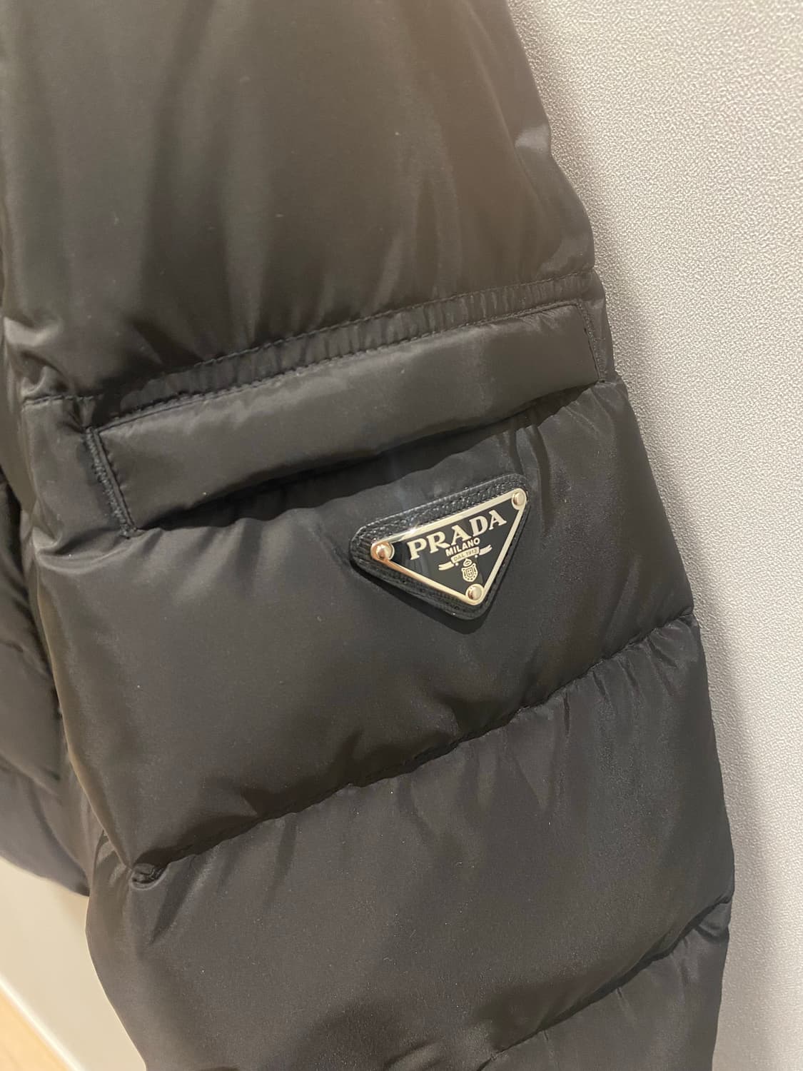 프라다 sgb112 패딩 46size (구스다운) 상품이미지3