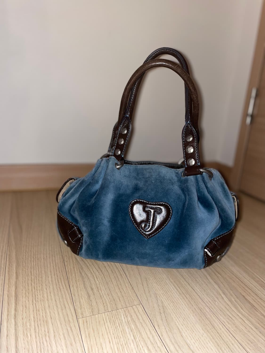 쥬시꾸뛰르 y2k 벨벳 토트백 블루 갸루백 대장 상품이미지4