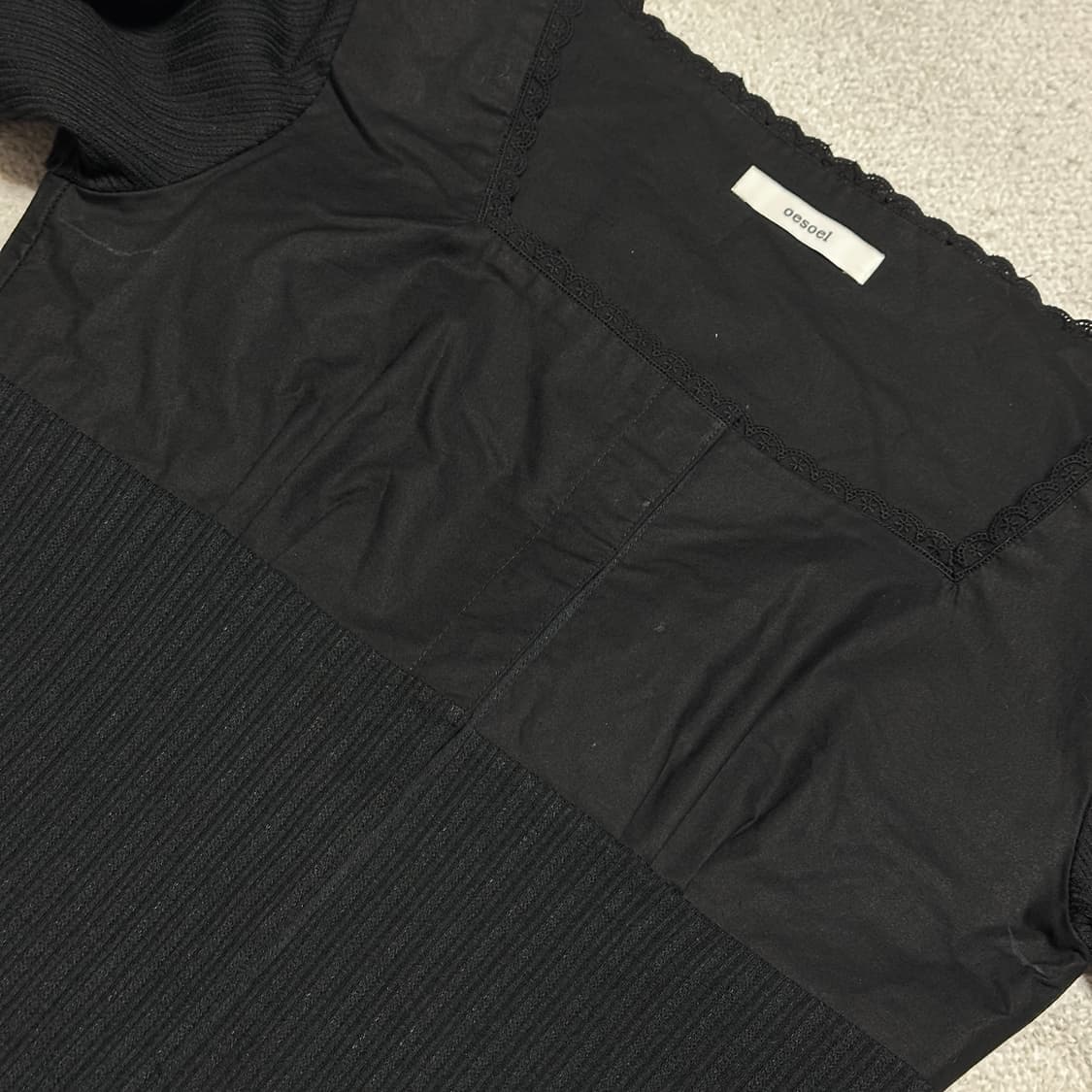 오이소엘 라나 스퀘어 넥 탑 상품이미지8