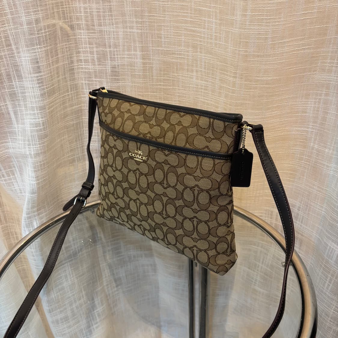 정품 코치 패브릭 사각 크로스백     상품이미지3