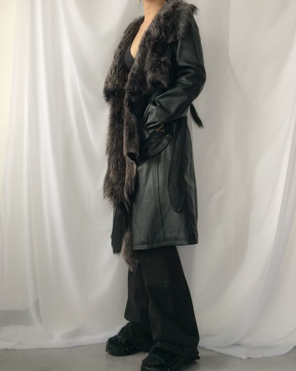 Fur layered drape point belted long leat 상품이미지7