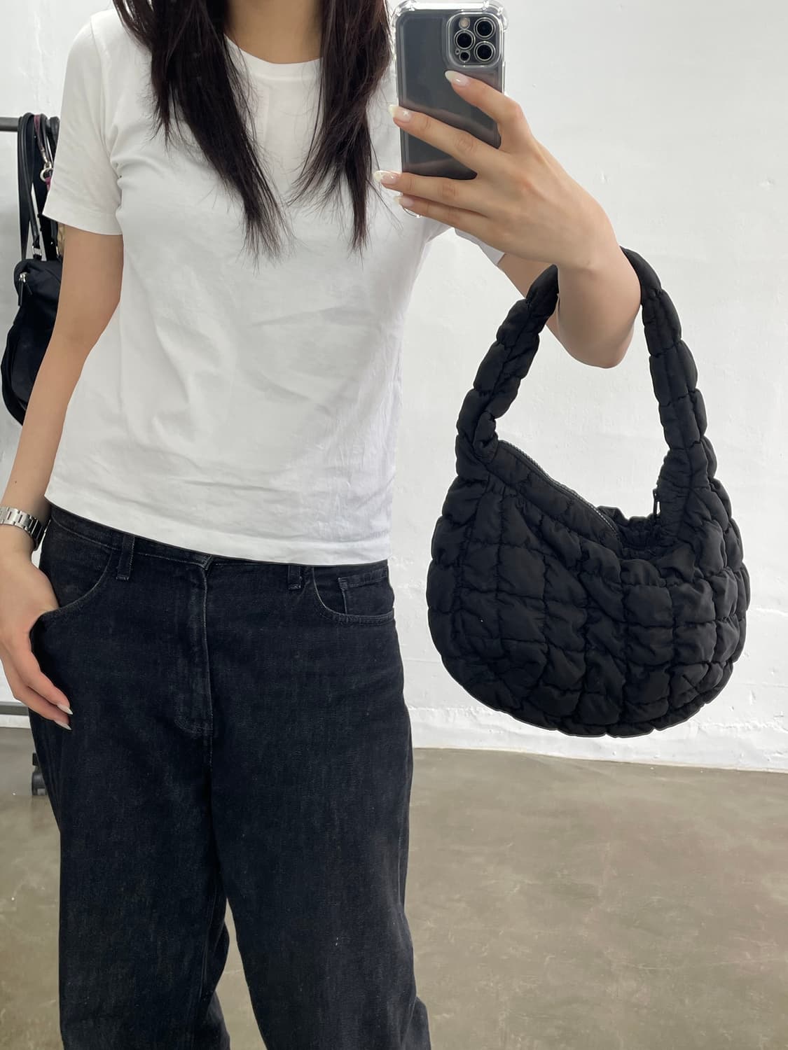 COS 퀼티드백 블랙 상품이미지3