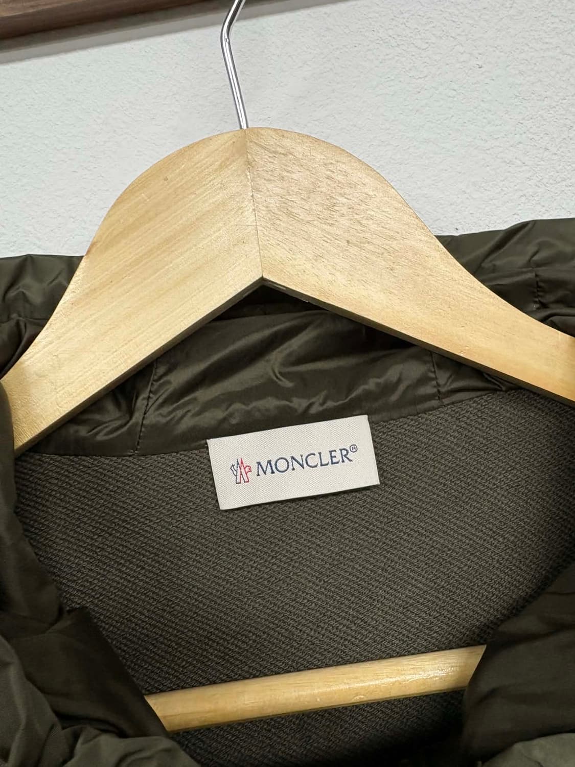 [M] 몽클레어 매장판 다운 후드 집업 패딩 상품이미지3