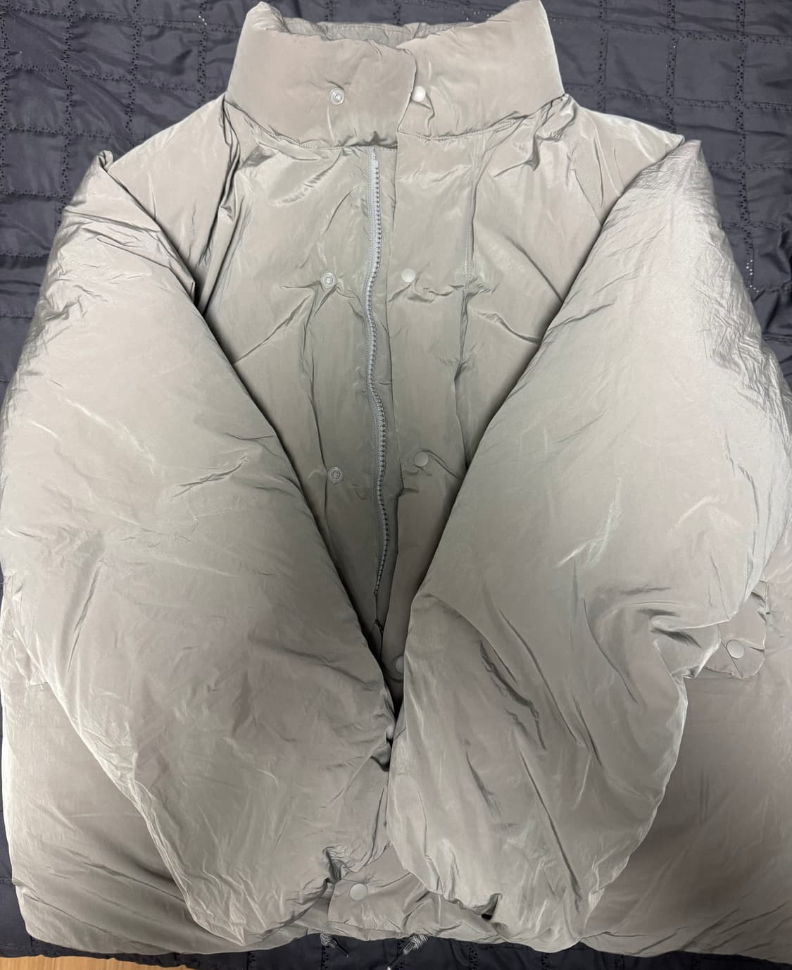 토마스모어 시티 숏 다운 패딩 판매합니다 상품이미지4