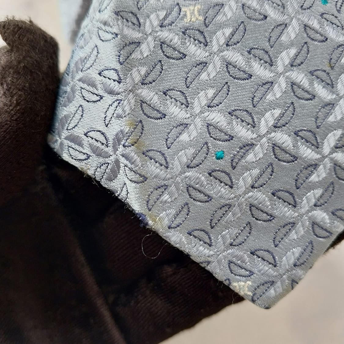 셀린느 실크 트리오페 전체 자수 패턴 넥타이 9.2cm B등급 K2278 상품이미지9