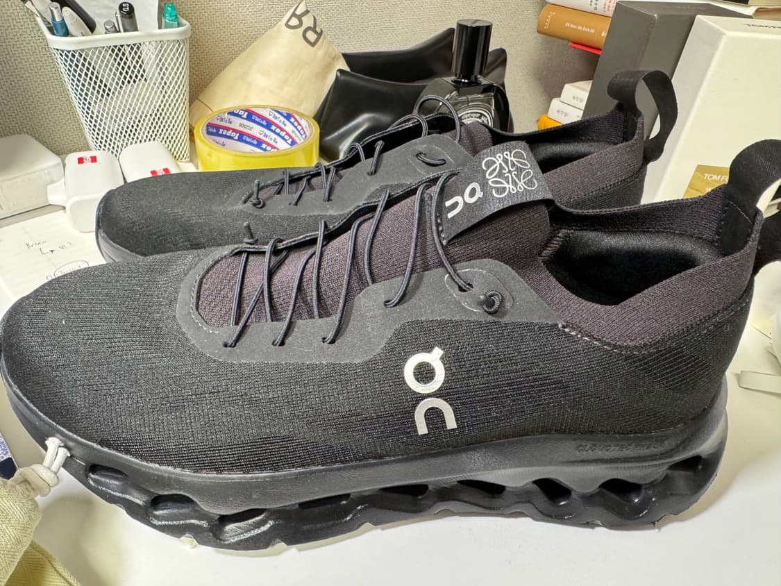 온러닝 로에베 클라우드틸트 올블랙 42.5 (275) 상품이미지1