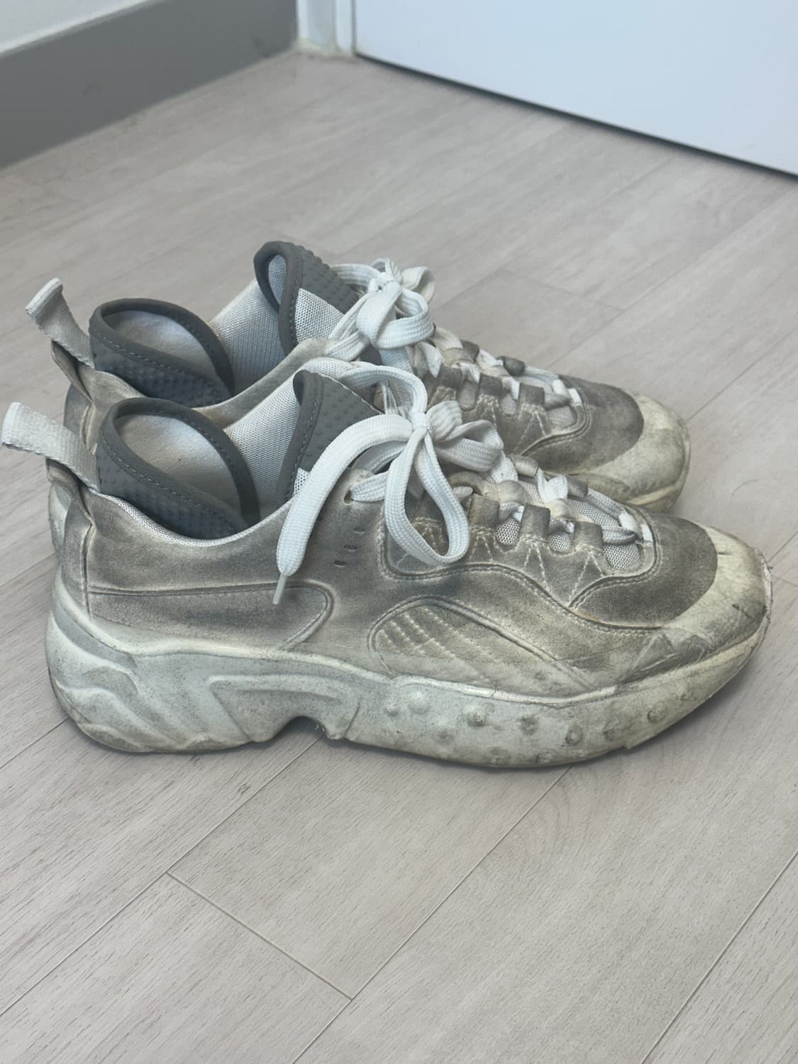 아크네 스튜디오 락어웨이 딥 스니커즈 더티 41사이즈 상품이미지4