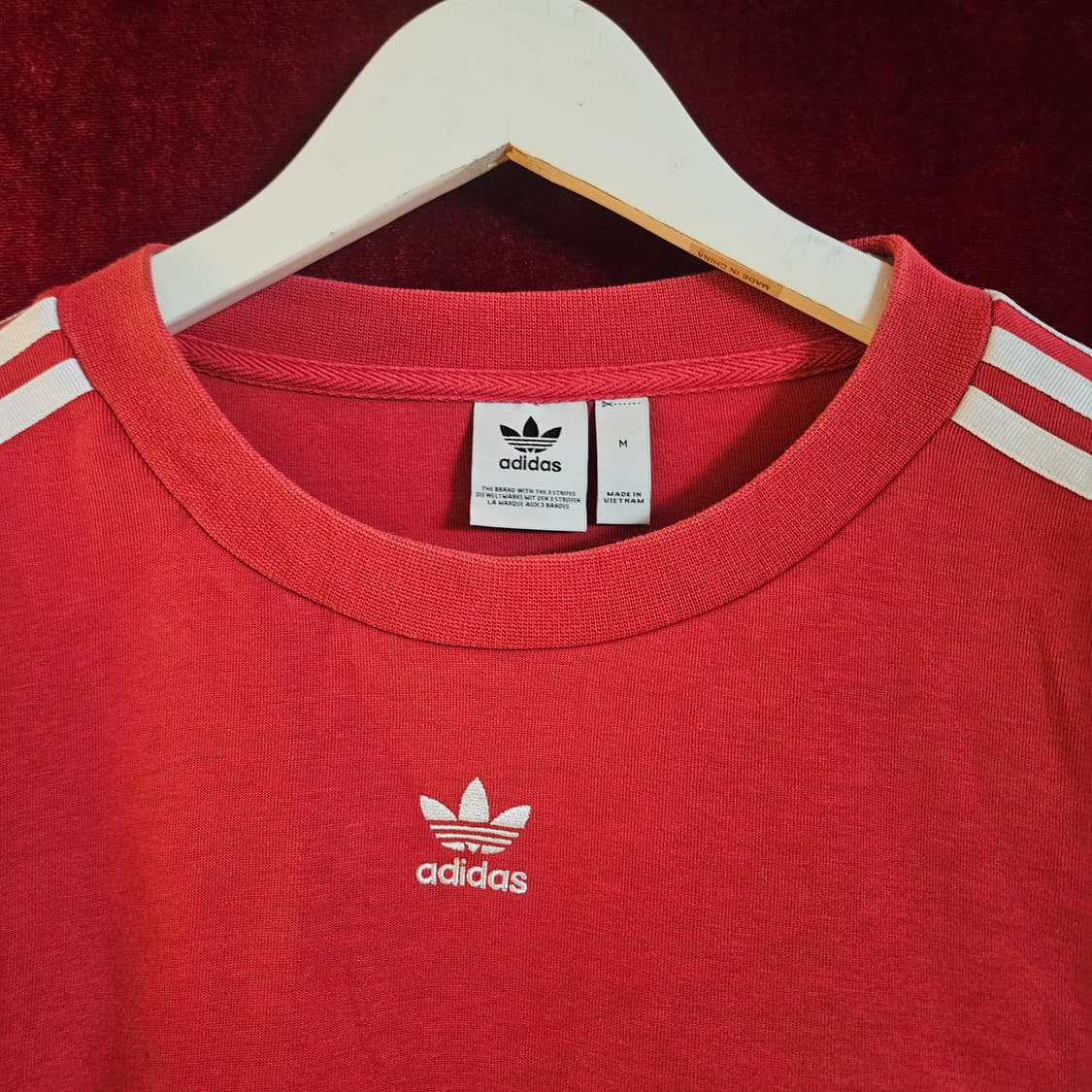 아디다스(Adidas) 스몰 센터로고 삼선 다홍 맨투맨 M 상품이미지3