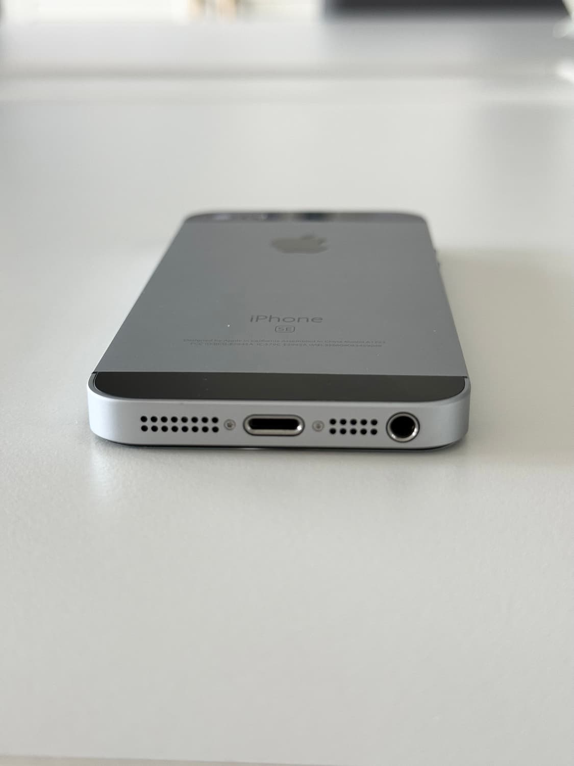 아이폰 SE 스그 128GB 배터리 100 해외무음판 상품이미지4