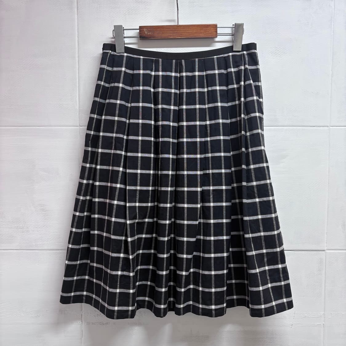 마가렛호웰 Margaret Howell 코튼 체크 주름 미디스커트  상품이미지3