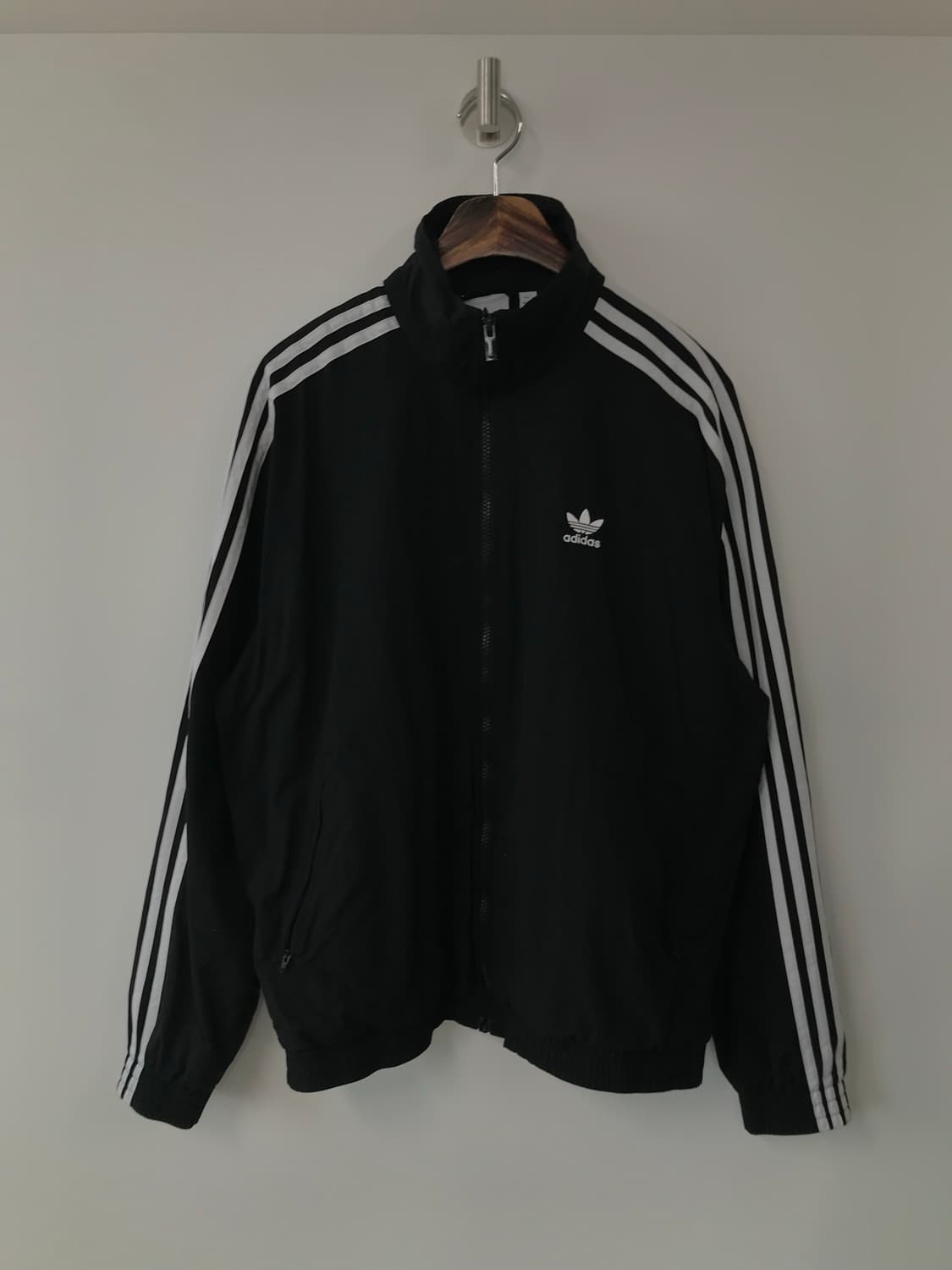 아디다스 파이어버드 사이드라인 블랙 우븐 바람막이 자켓 상품이미지2
