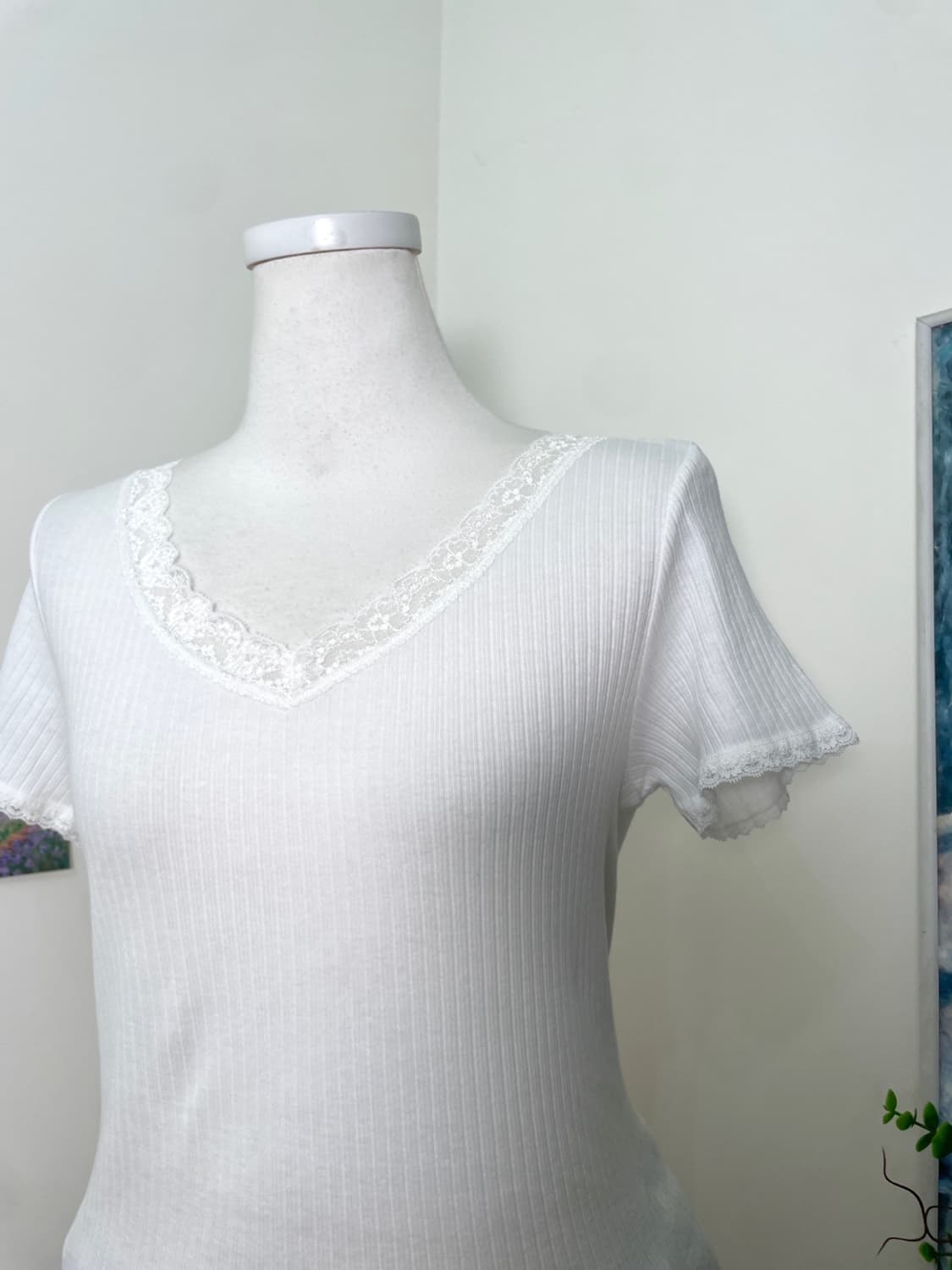 white v-neck lace trim sapn top(size-M) 상품이미지7
