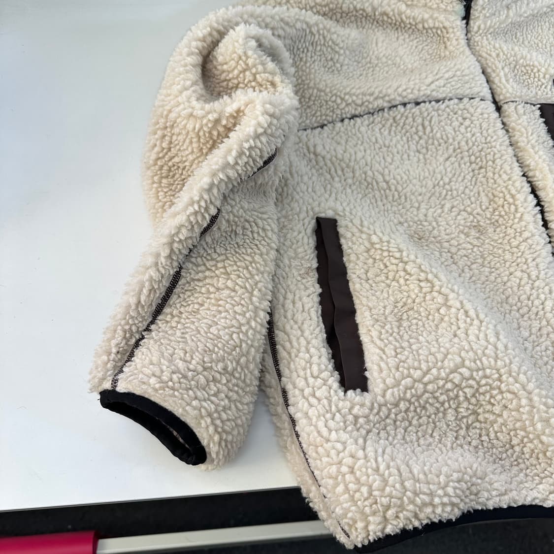 우먼FREE 스컬프터 베이지 뽀글이 후리스자켓 상품이미지3