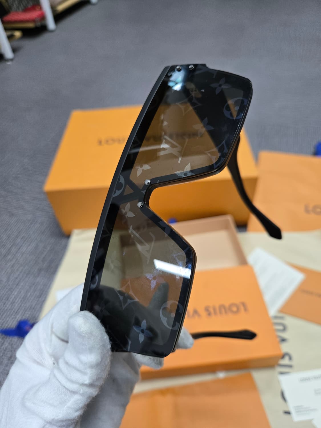 [특가][정품]루이비통 풀 모노그램 선글라스 상품이미지2