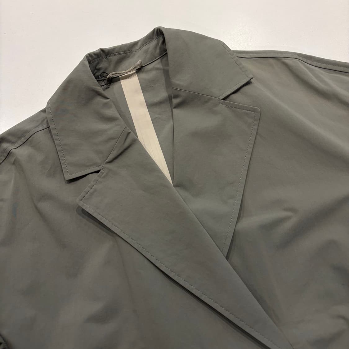 [160] 더캐시미어 나일론 카키색 롱 트렌치 코트 C761 상품이미지3