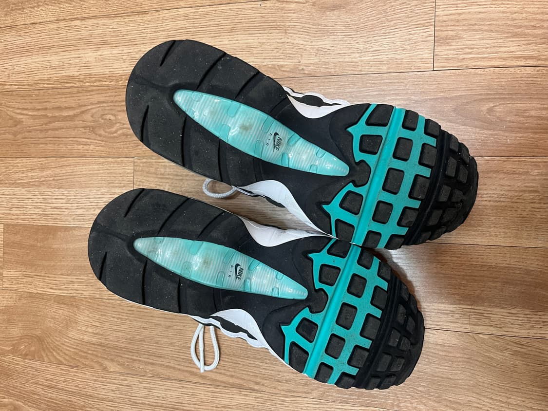 에어맥스 95 에메랄드 250 상품이미지4