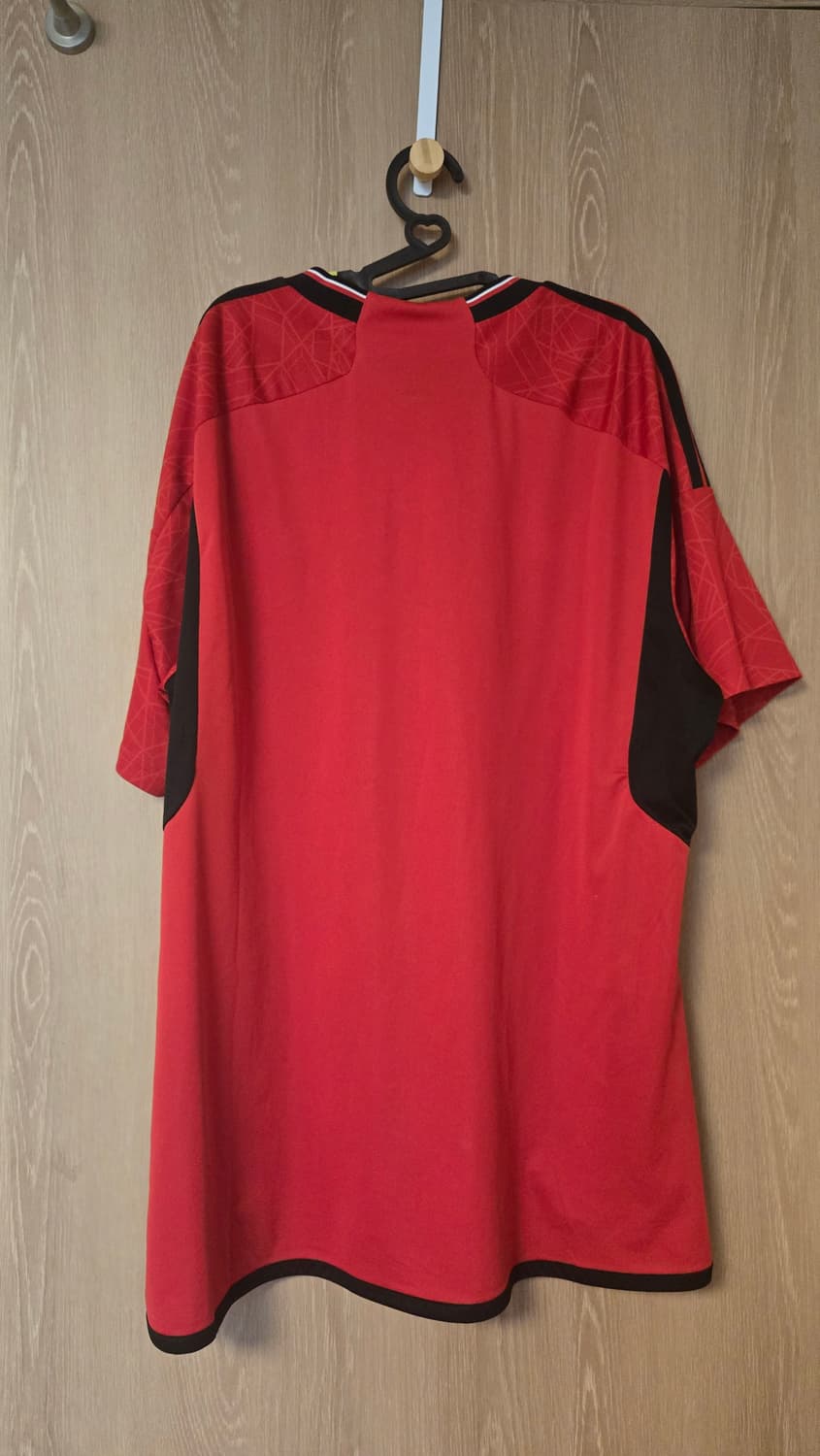 맨유23-24유니폼과 ac밀란 24-25유니폼으로 아무 축구유니폼 교환 상품이미지2