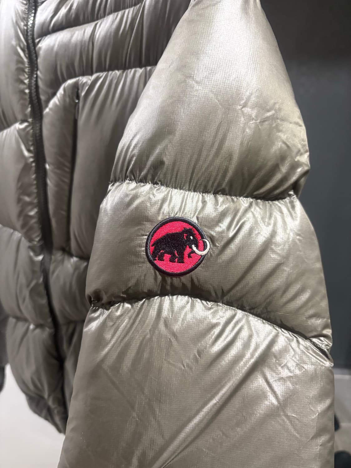 마무트 아틀라스 다운 패딩 2xl 상품이미지2