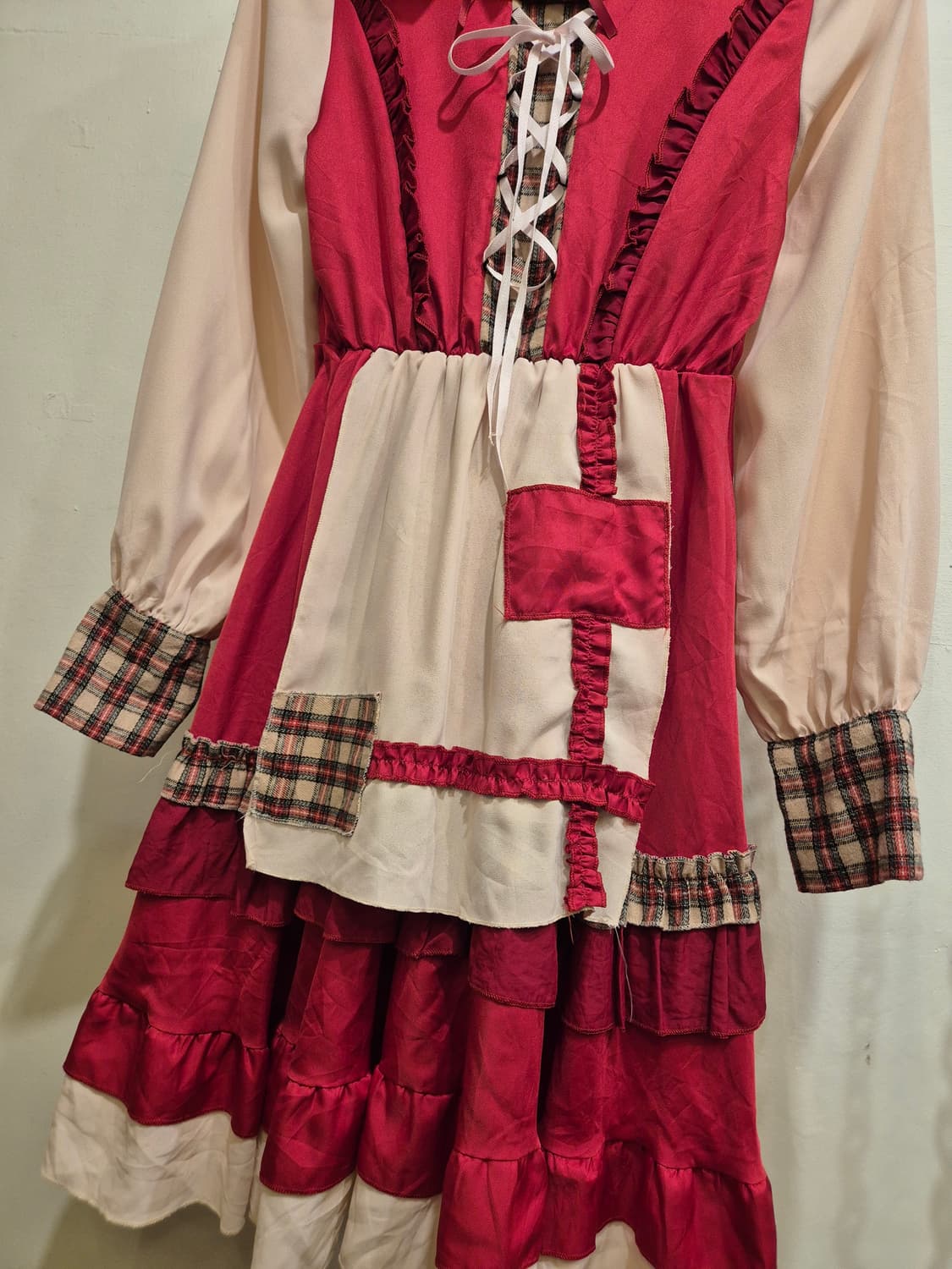 체크 패턴 아일렛 프릴 레드 헤도레 원피스 상품이미지4