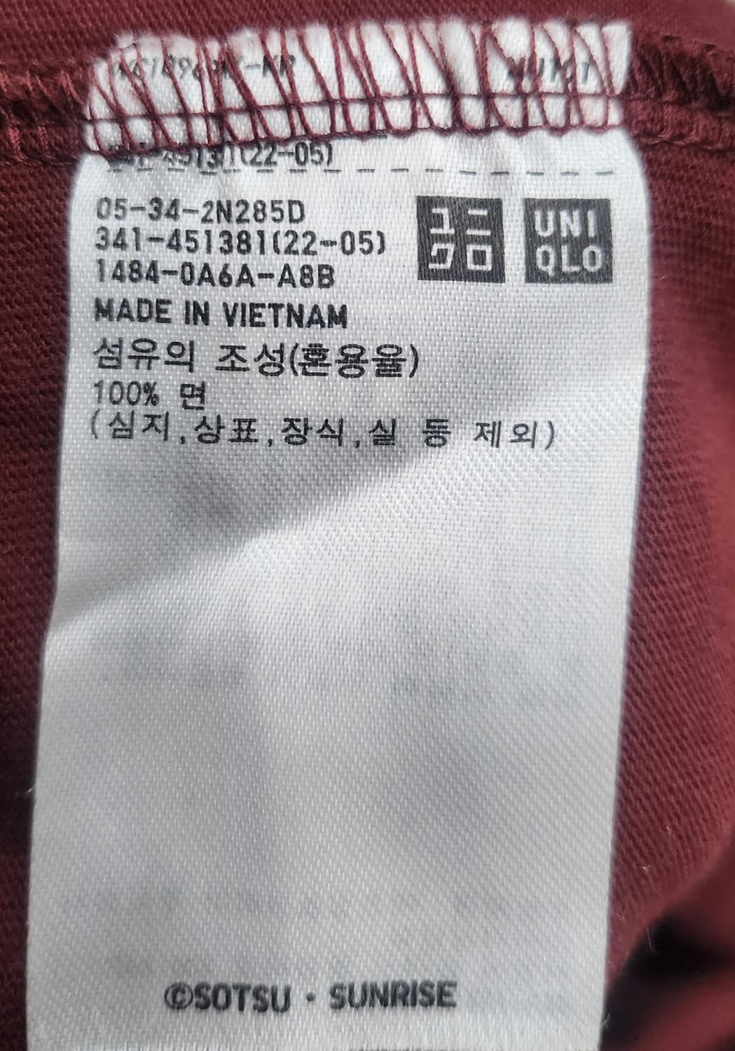 유니클로 X 기동전사 건담 버건디 반팔티 L 상품이미지4