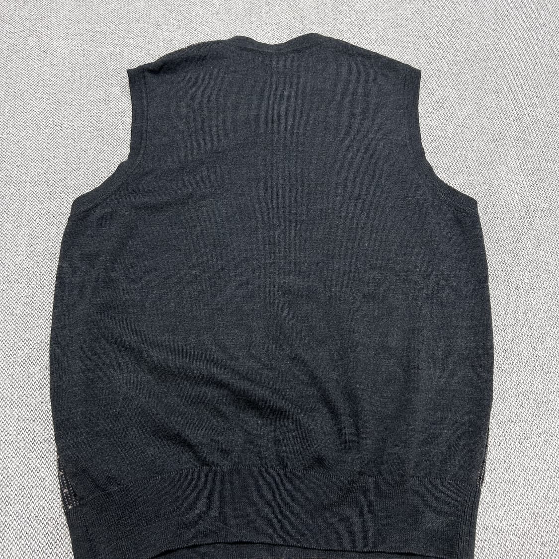 입생로랑 자수로고 패턴 울 니트조끼(100) 상품이미지5