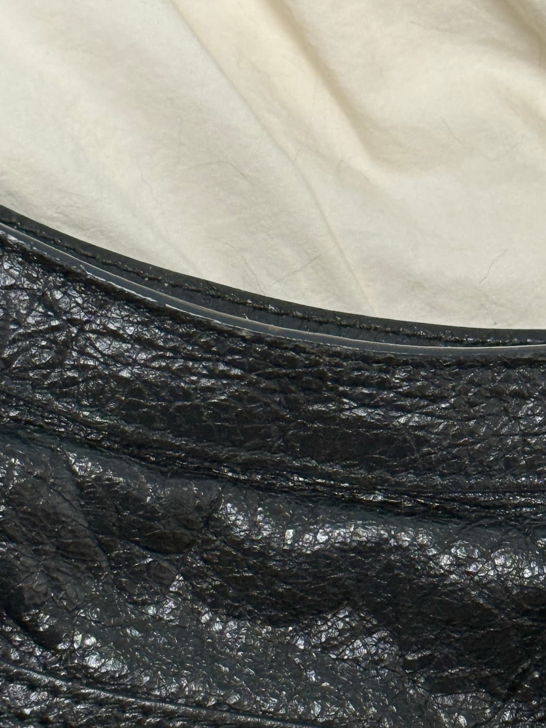 발렌시아가 모터백 S 상품이미지2